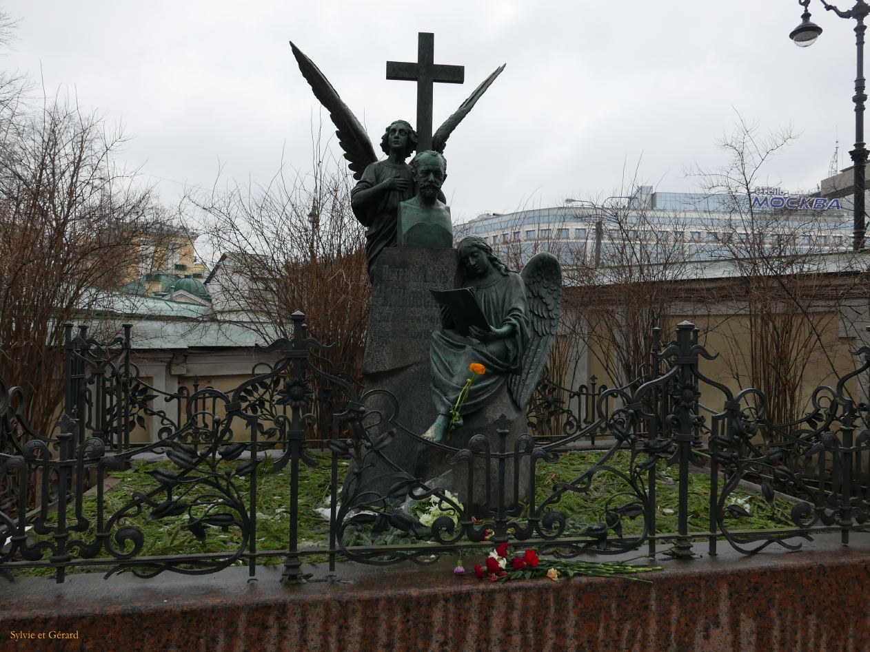 124 Saint Pétersbourg la Laure Alexandre Nevsky tombe de Tchaïkovski