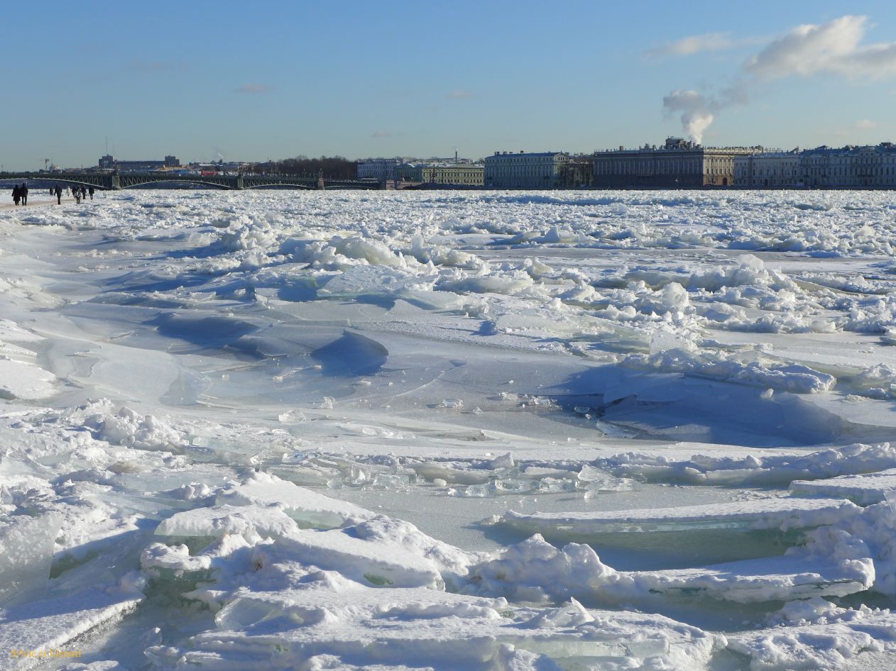 13 Saint Pétersbourg la Néva gelée 