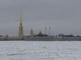 17 Saint Pétersbourg la Néva gelée forteresse Pierre et Paul 