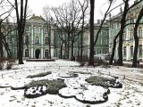 80 Saint Pétersbourg Ermitage Palais d'Hiver la cour du Palais