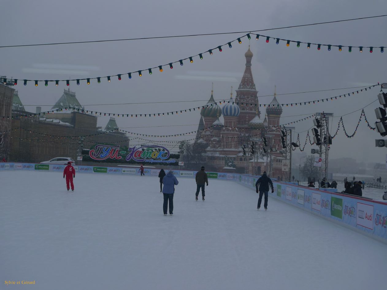 G PLace Rouge la Patinoire  012
