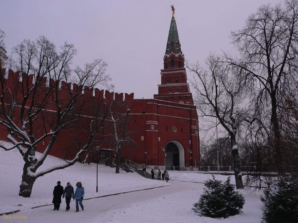 J le Kremlin  082