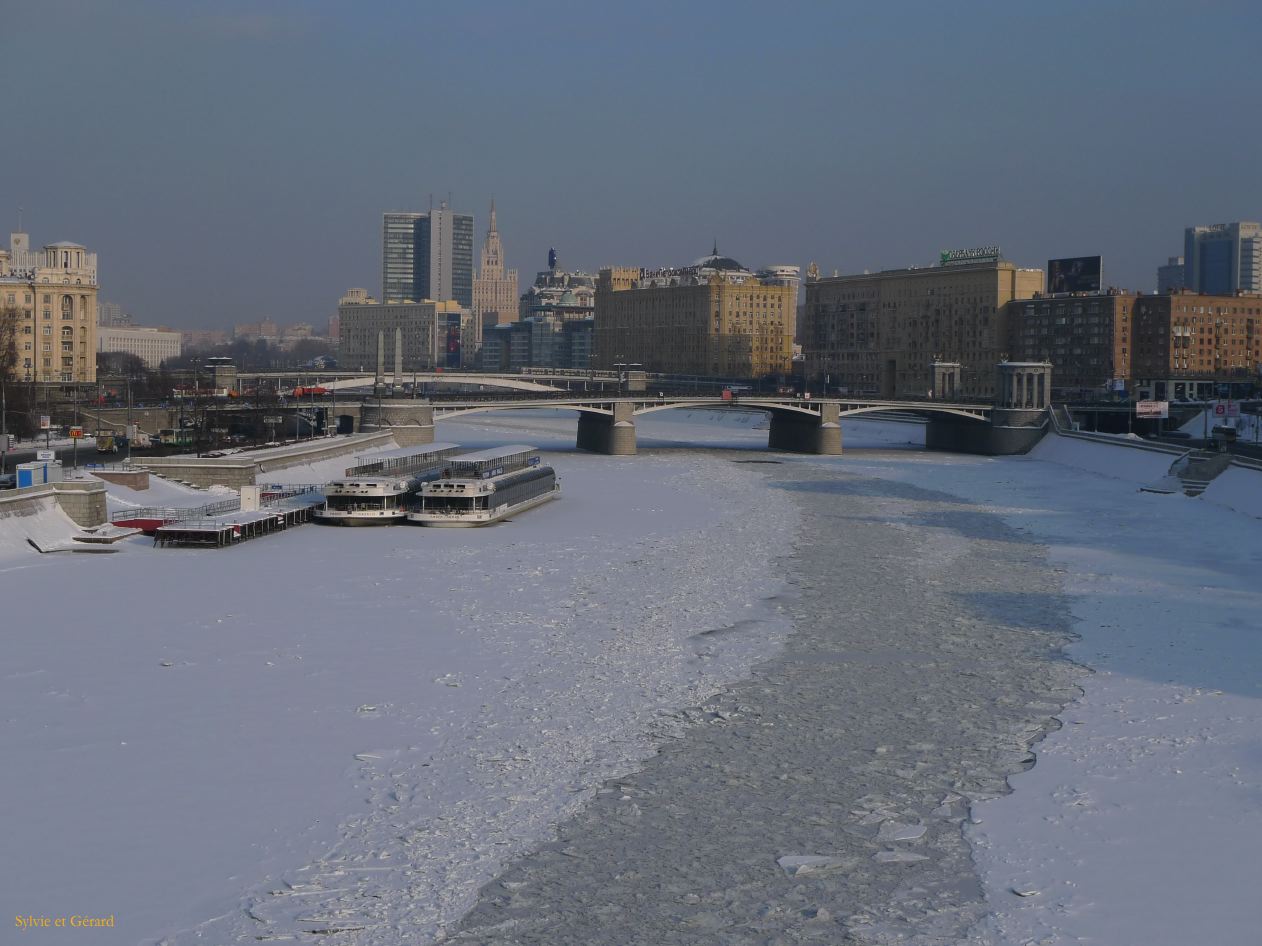 P Autour de la gare de Kiev  001