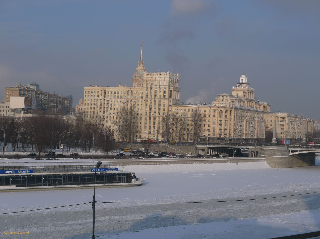 P Autour de la gare de Kiev  015