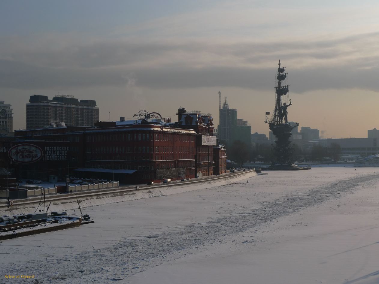 R Statue de Pierre le Grand  002