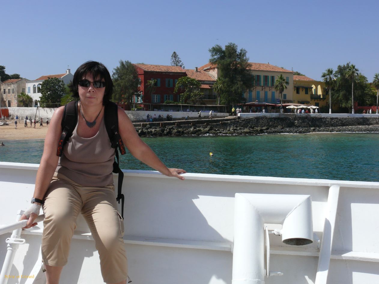 B 03 Ile de Gorée sur la navette