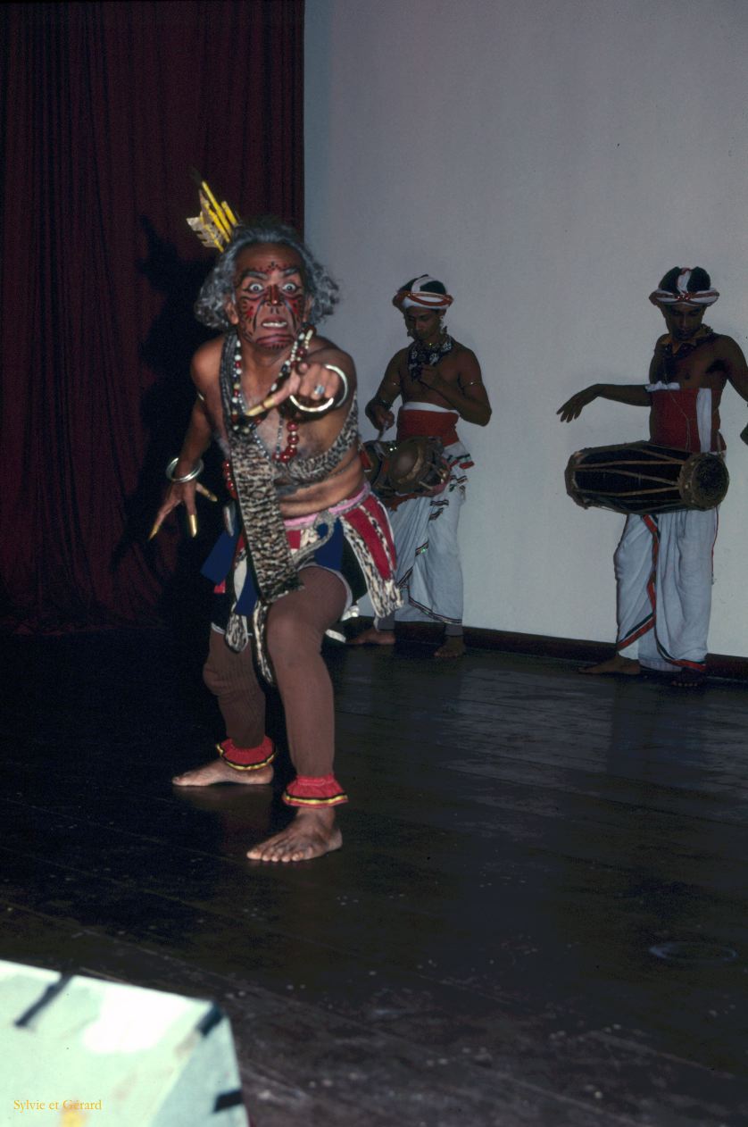 Sri Lanka 1990-181 danseur