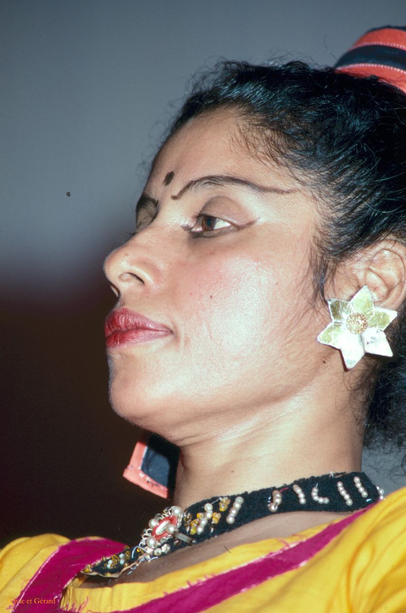 Sri Lanka 1990-185 danseuse