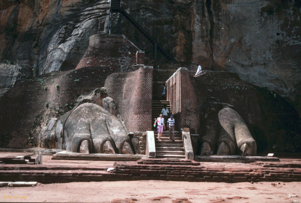 Sri Lanka 1990-190 Sirygia entrée