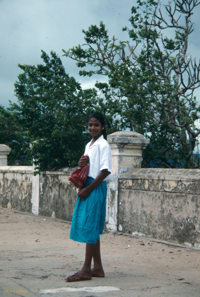 Sri Lanka 1990-202 jeune fille