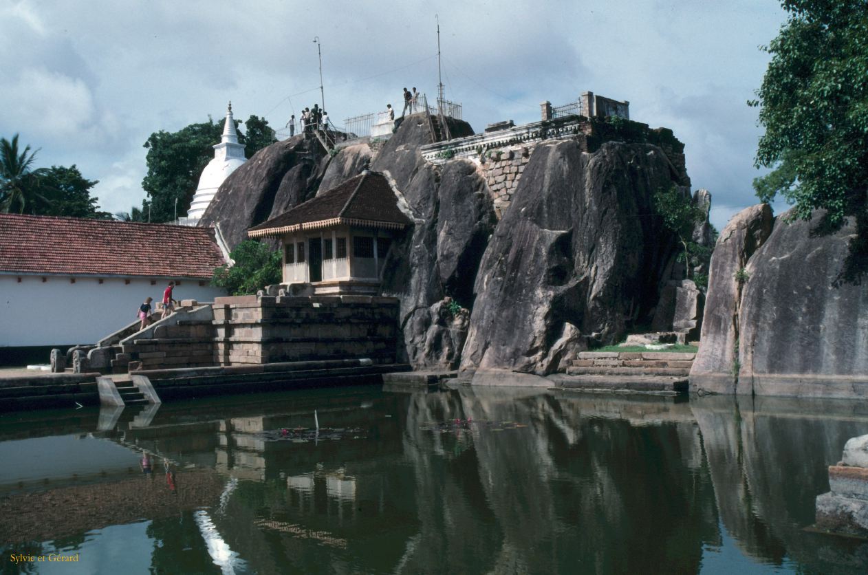 Sri Lanka 1990-259 Anuradhapura Isurumuniya