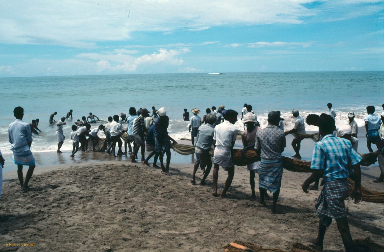 Sri Lanka 1990-104 Bentota pécheurs
