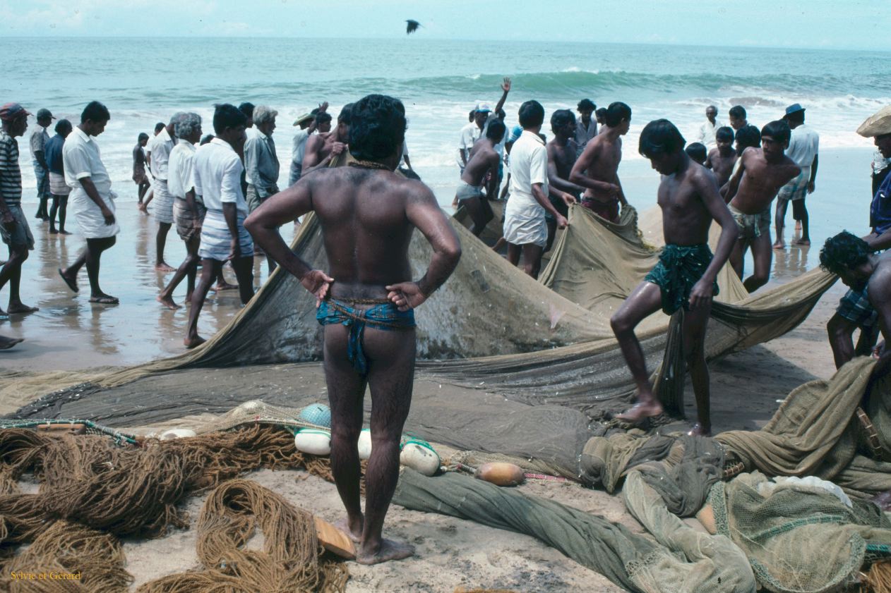 Sri Lanka 1990-106 Bentota pécheurs