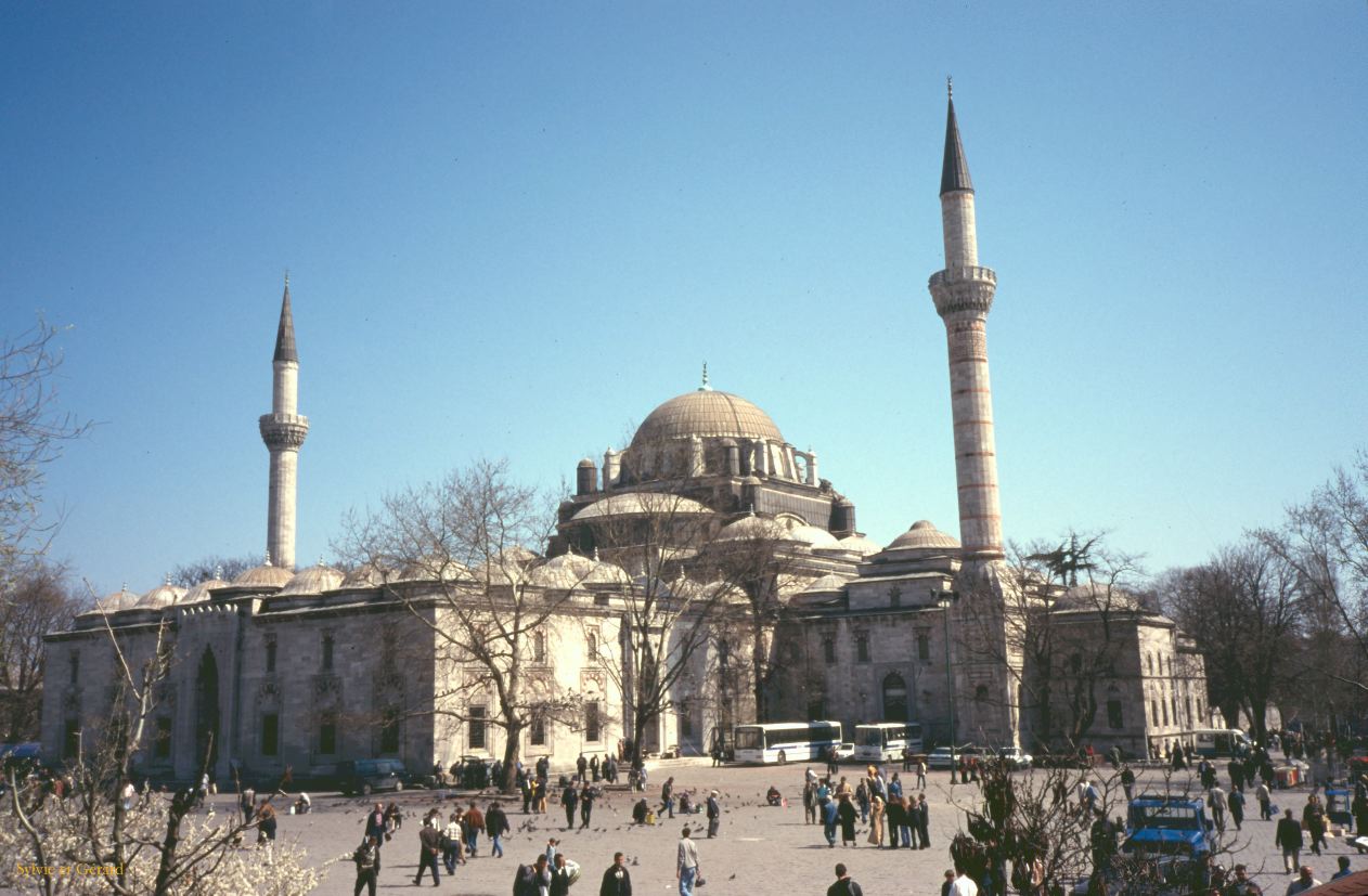 Turquie 2000-081  Istanbul  place du Bazar