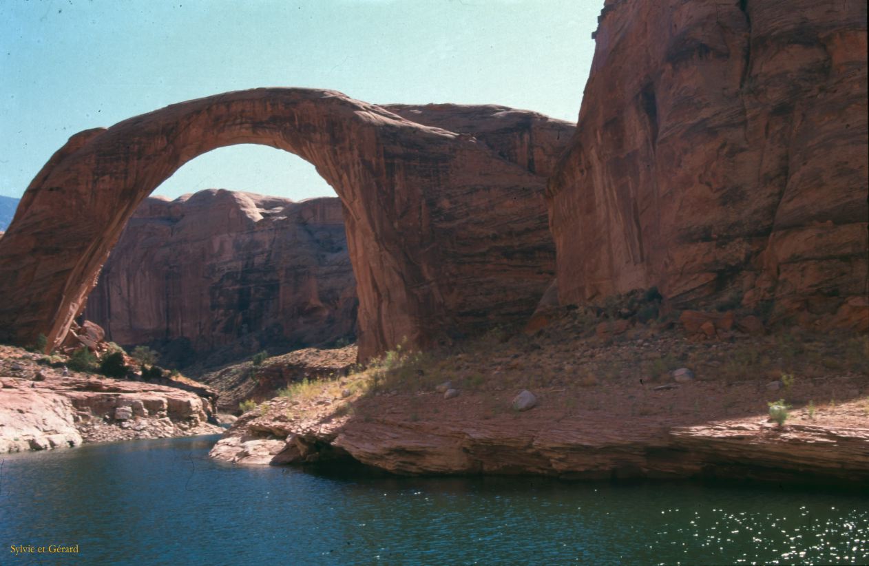 Lake Powell Glen Canyon Rainbow Bridge Utah USA 1996-339