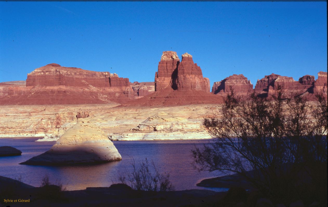 Lake Powell Glen Canyon Utah USA 1996-355