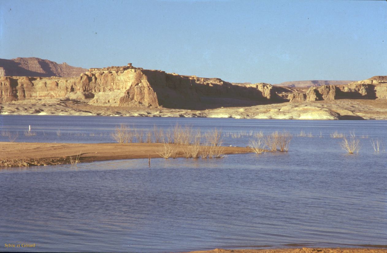 Lake Powell Glen Canyon Utah USA 1996-362