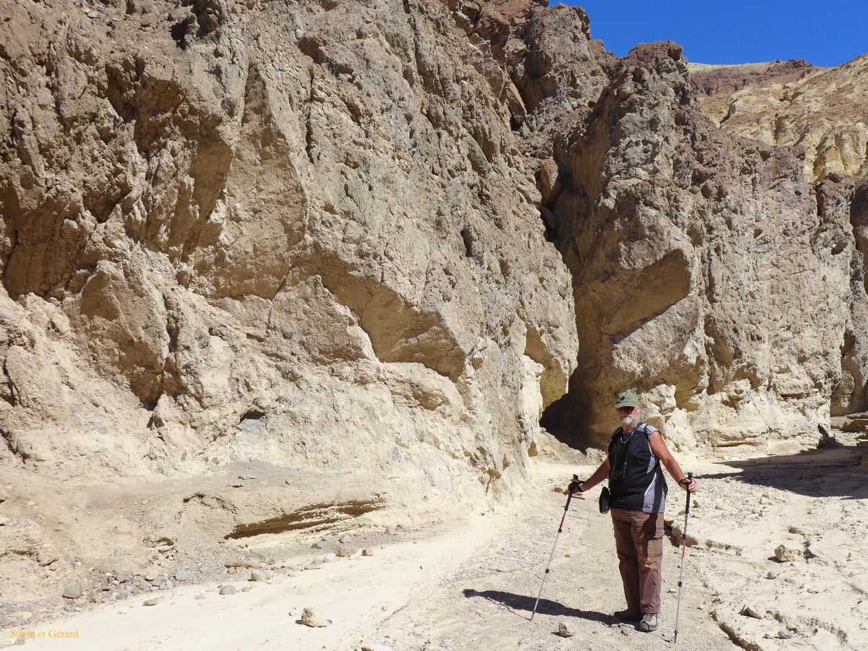 A 10 Vallée de la Mort Golden Canyon