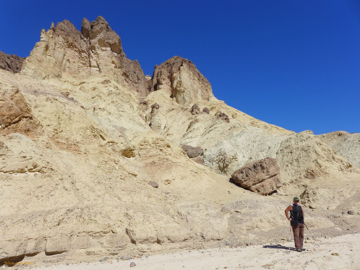 A 11 Vallée de la Mort Golden Canyon