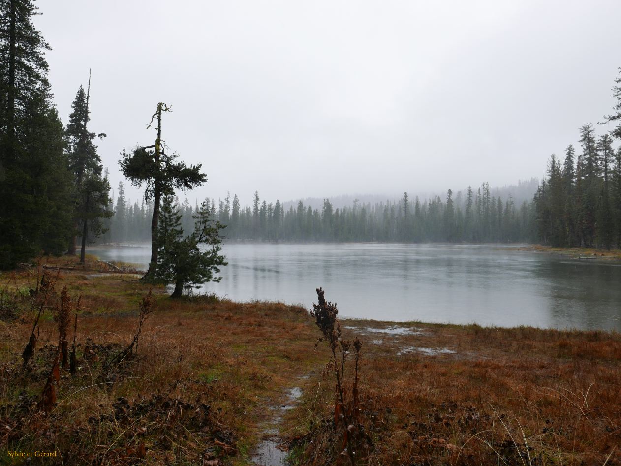 F 10 Lassen Volcanic il peut puis il neige