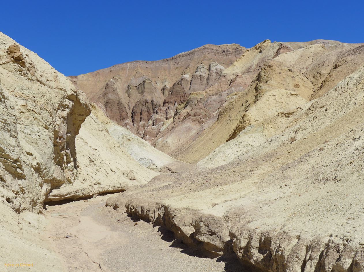 A 12 Vallée de la Mort Golden Canyon