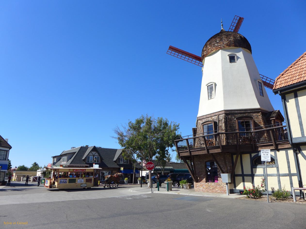 O 01 Solvang petit village créé en 1911par des Danois 