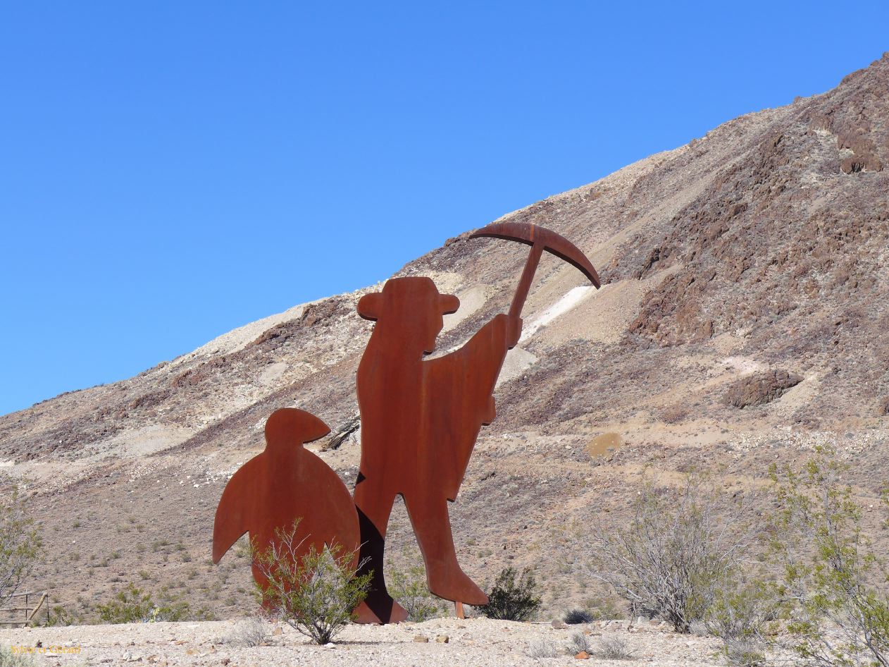 A 25 Vallée de la Mort Ryolite village fantome