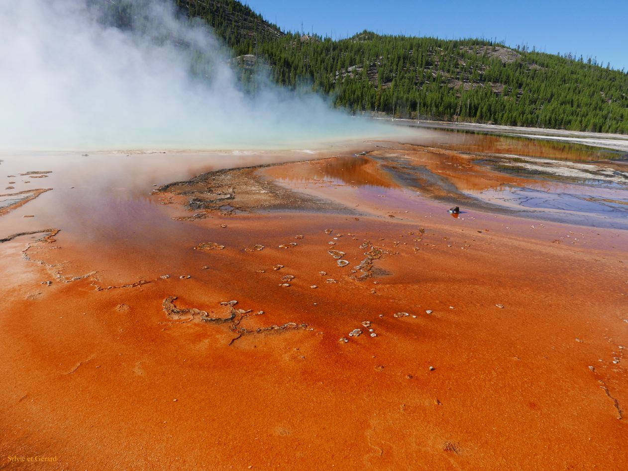  WYOMING A YELLOWSTONE 46