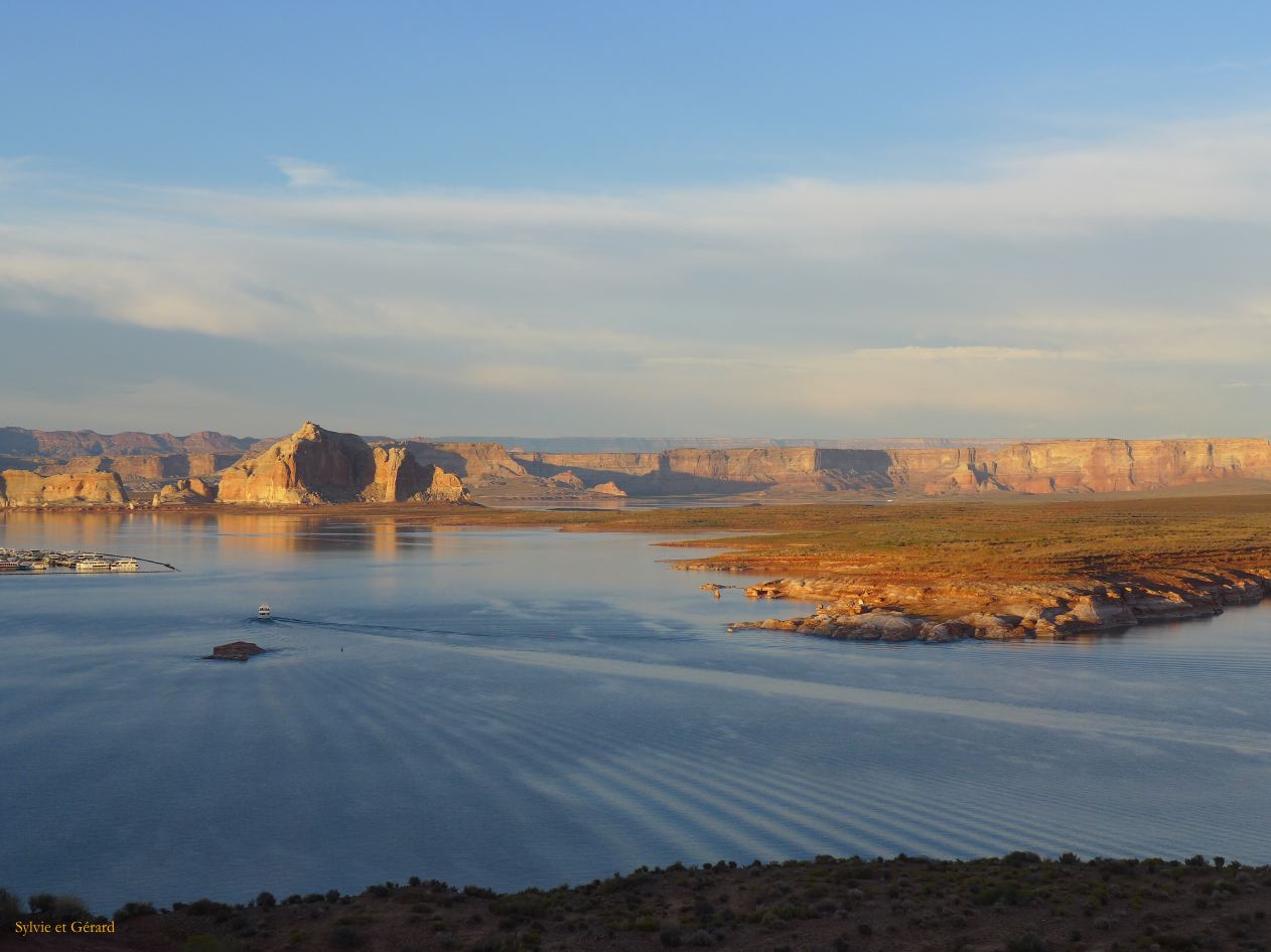 ARIZONA Page 19 coucher de soleil sur le lac Powell 