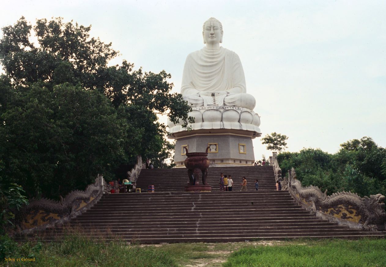 Vietnam 1994-188 Nha Trang sites Chams 