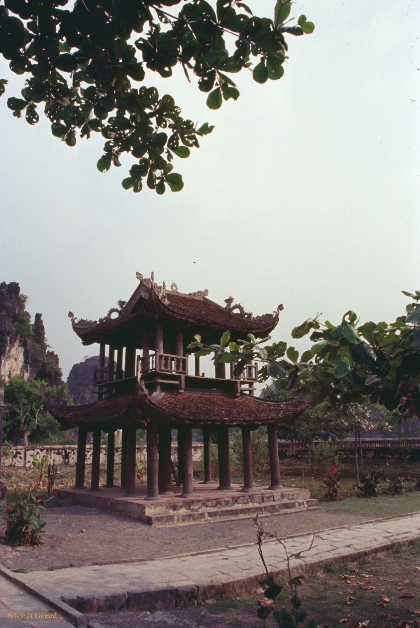 Vietnam 1994-049 Ninh Binh 