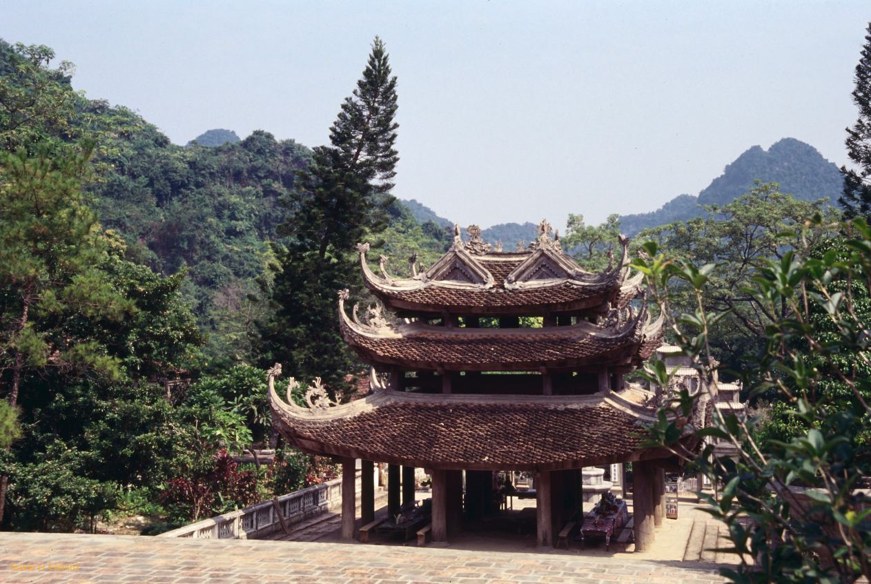 Vietnam 1994-070 Ninh Binh 