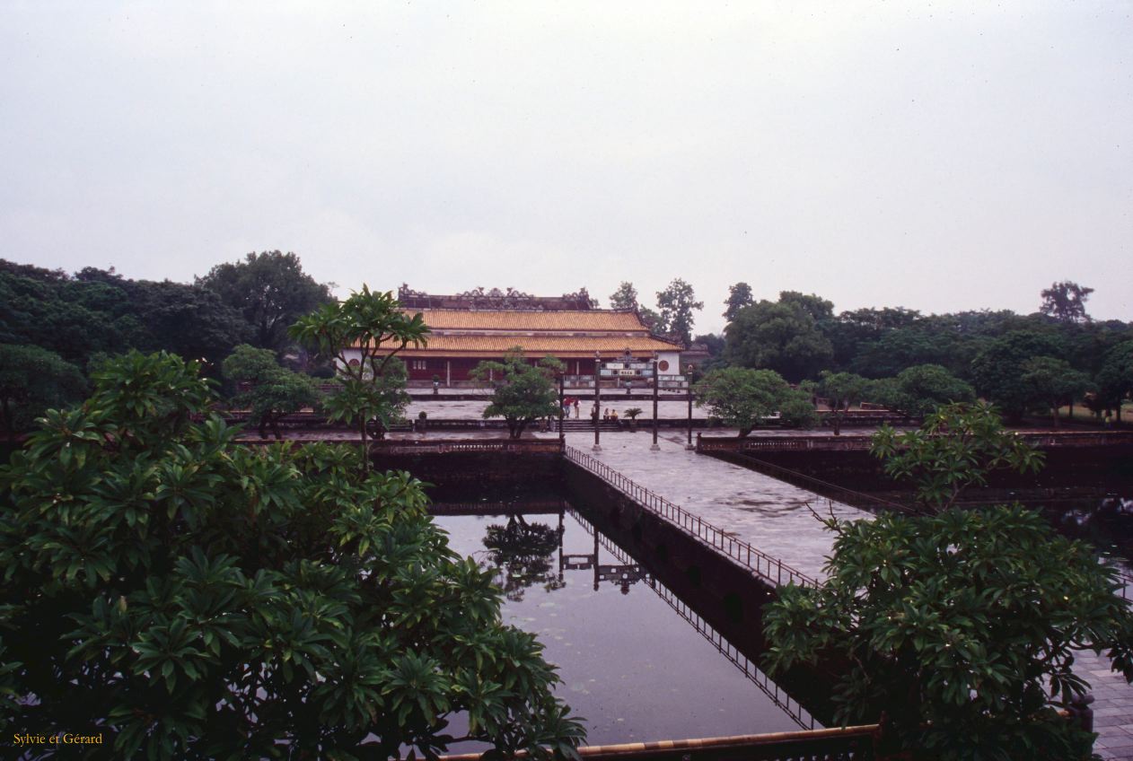 Vietnam 1994-086 Hué 